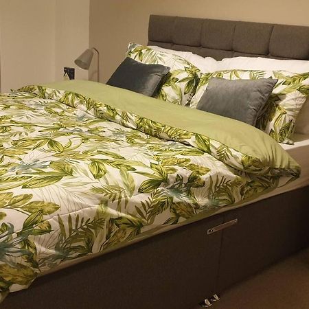 Stunning 2-Bed Apartment In Manchester City Centre Манчестер Екстер'єр фото