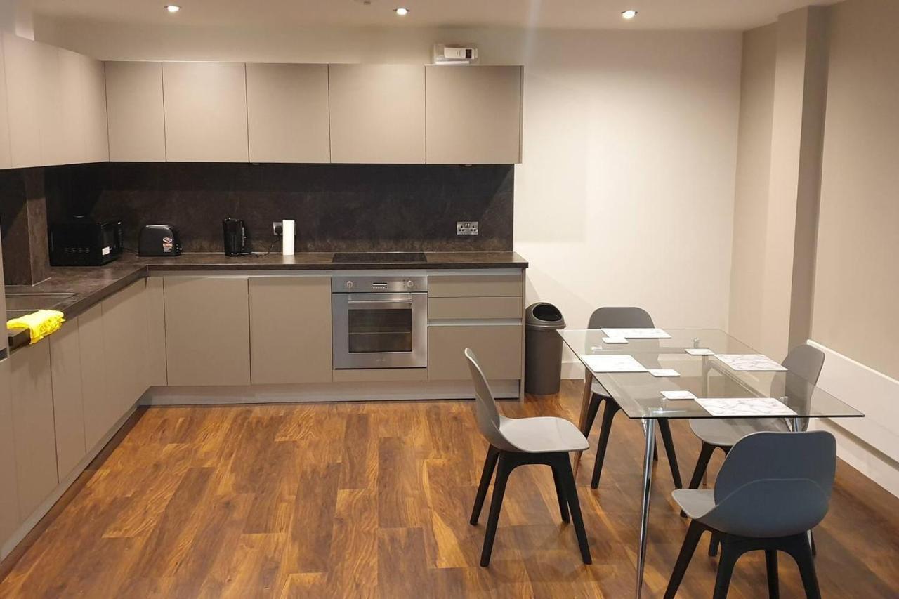 Stunning 2-Bed Apartment In Manchester City Centre Манчестер Екстер'єр фото