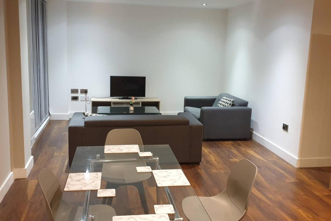 Stunning 2-Bed Apartment In Manchester City Centre Манчестер Екстер'єр фото
