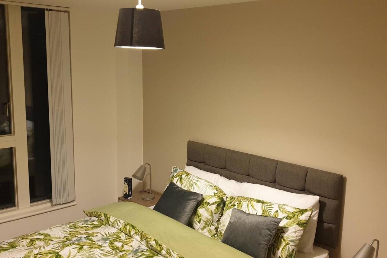 Stunning 2-Bed Apartment In Manchester City Centre Манчестер Екстер'єр фото