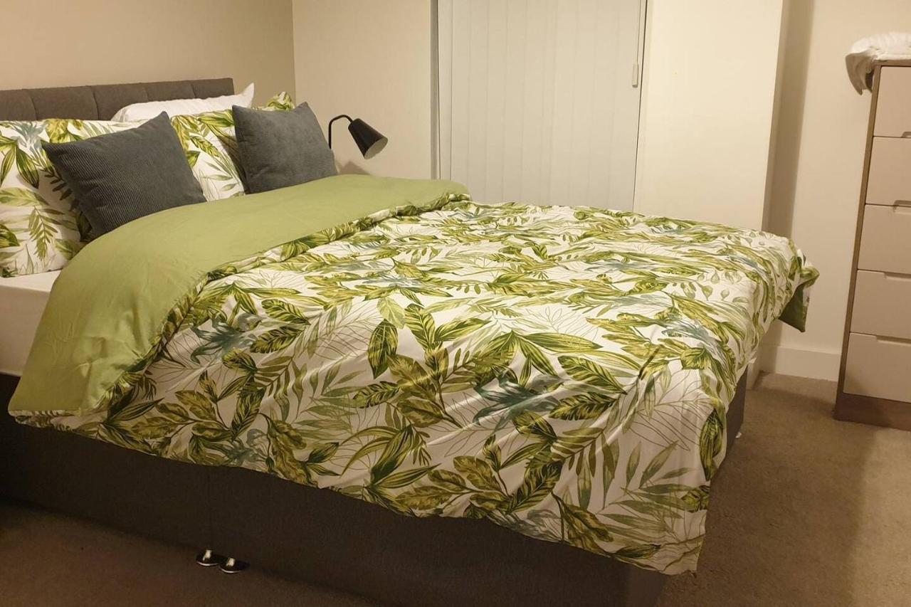 Stunning 2-Bed Apartment In Manchester City Centre Манчестер Екстер'єр фото